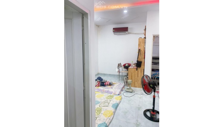 Nhà Đẹp Nguyễn Bặc, Tân Bình, 38m2, 3 Tầng, Giá Rẻ